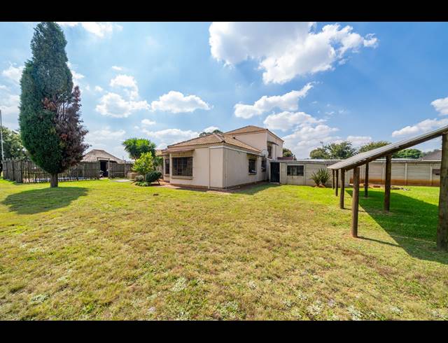 5,578M² SMALLHOLDING FOR SALE IN BENONI AH